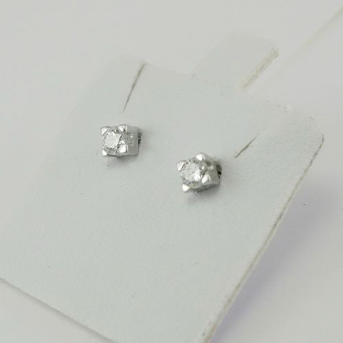 BOUCLES D'OREILLES Point lumineux, Or blanc 18 kt - Diamants Ct 0,22 E/F - VS