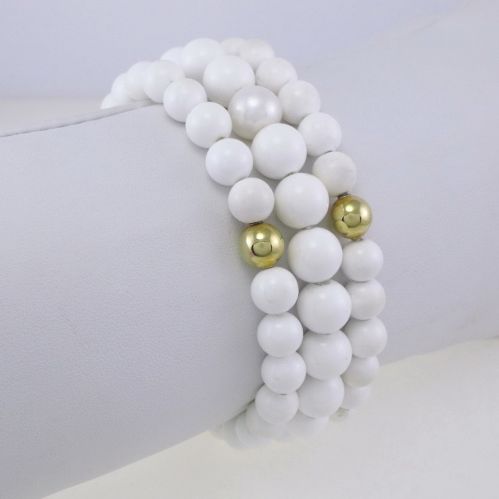 Pulsera NIMEI Esferas onix blancas, esferas doradas, perlas naturales de 10 mm