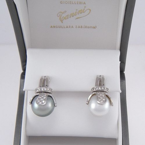 Pendientes Perla australiana 13 mm Perla tahitiana 13 mm Diamantes, oro blanco de 18 quilates