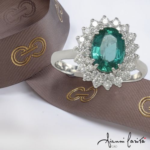 GIANNI CARITA' Ring - Emerald Ct 1.26 and Diamonds Ct 0.59 G - White gold 18 Kt