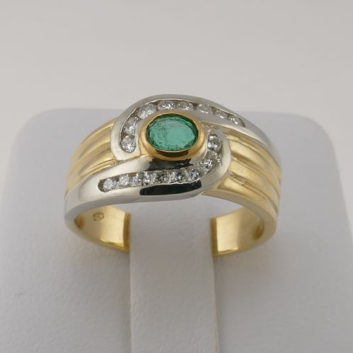 Ring with Ct 0.30 Central Emerald and 0.26 Ct side Diamonds - 18 Kt Yellow & withe Gold